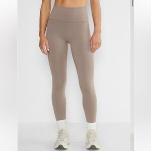 Aritzia LIFE Cheeky Hi-Rise Leggings